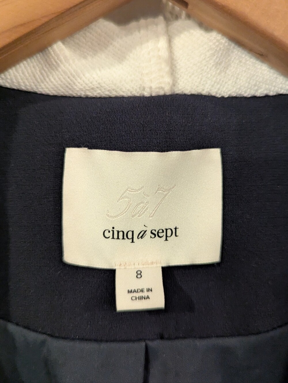 NWOT Cinq A Sept Le Petit Khloe Navy and Ivory Hooded Blazer Jacket Size 8 - Picture 8 of 12